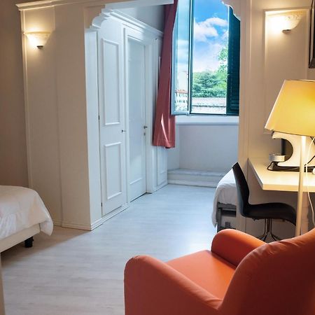 Hotel Ariston Ливорно Екстериор снимка