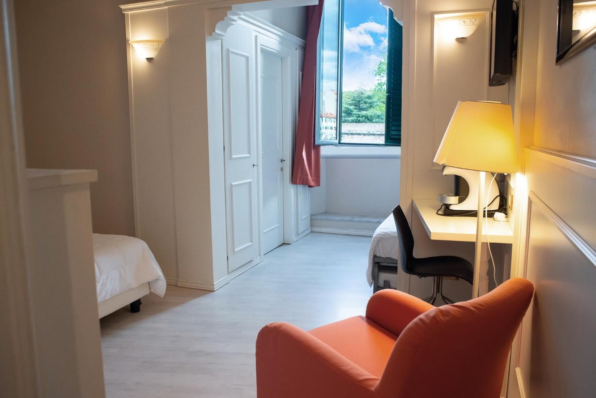 Hotel Ariston Ливорно Екстериор снимка